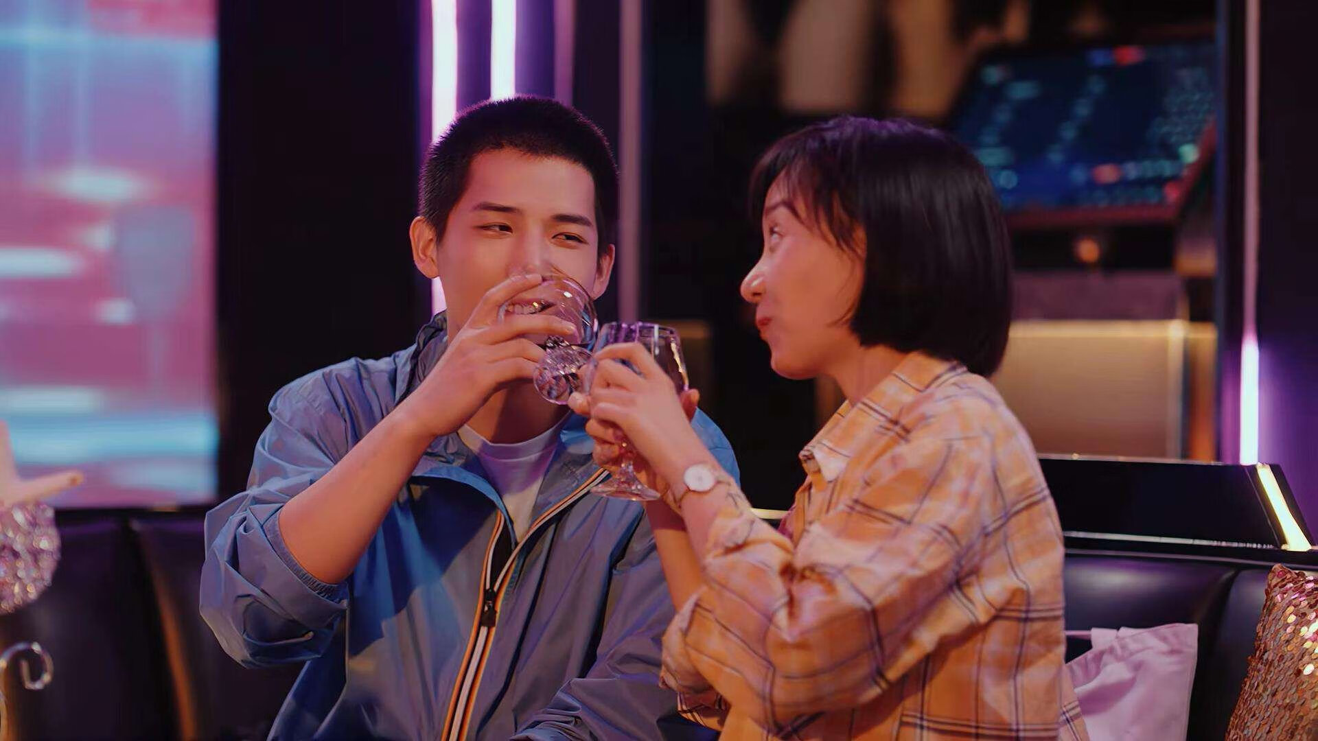 掘金险胜凯尔特人,全明星赛前哨战中约基奇创下生涯新高,约基奇续约掘金