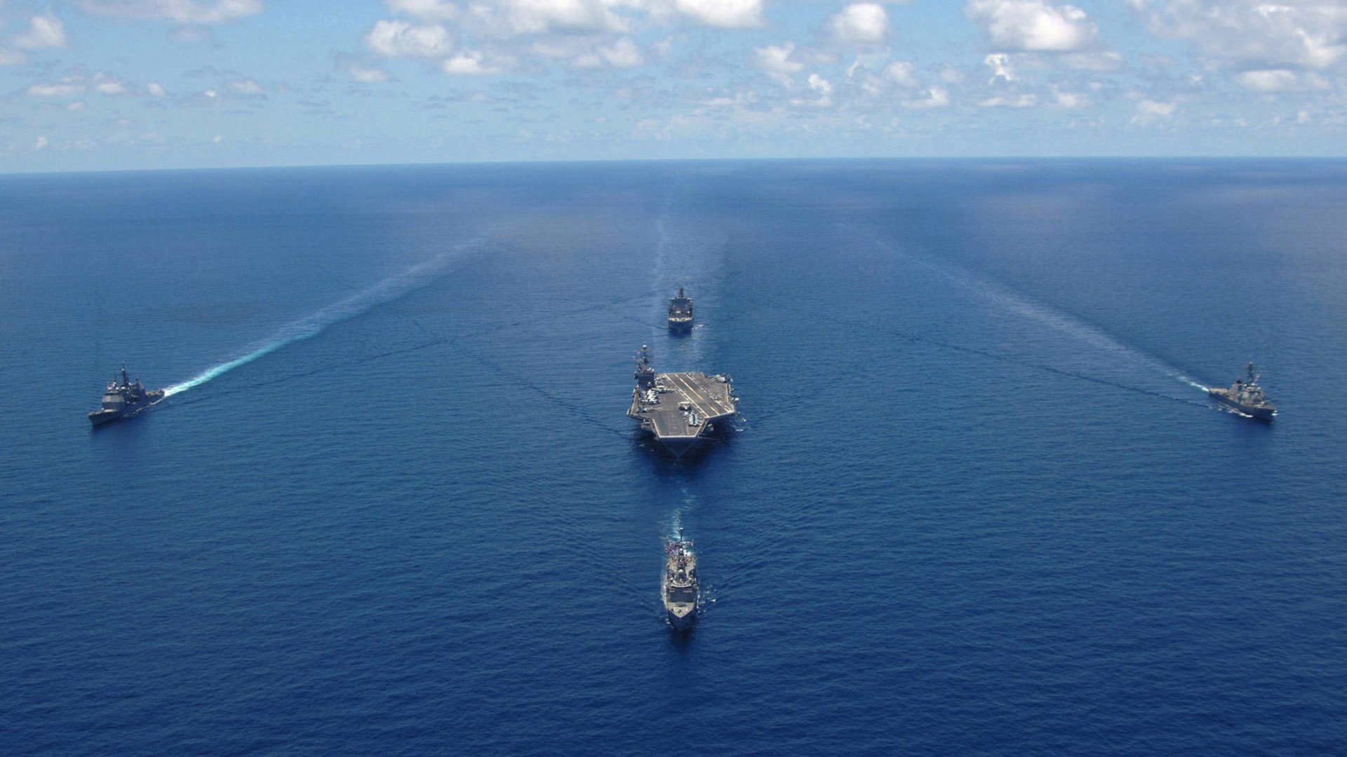 比赛中球员的身体素质成为决定因素,球员比赛的必须装备包括