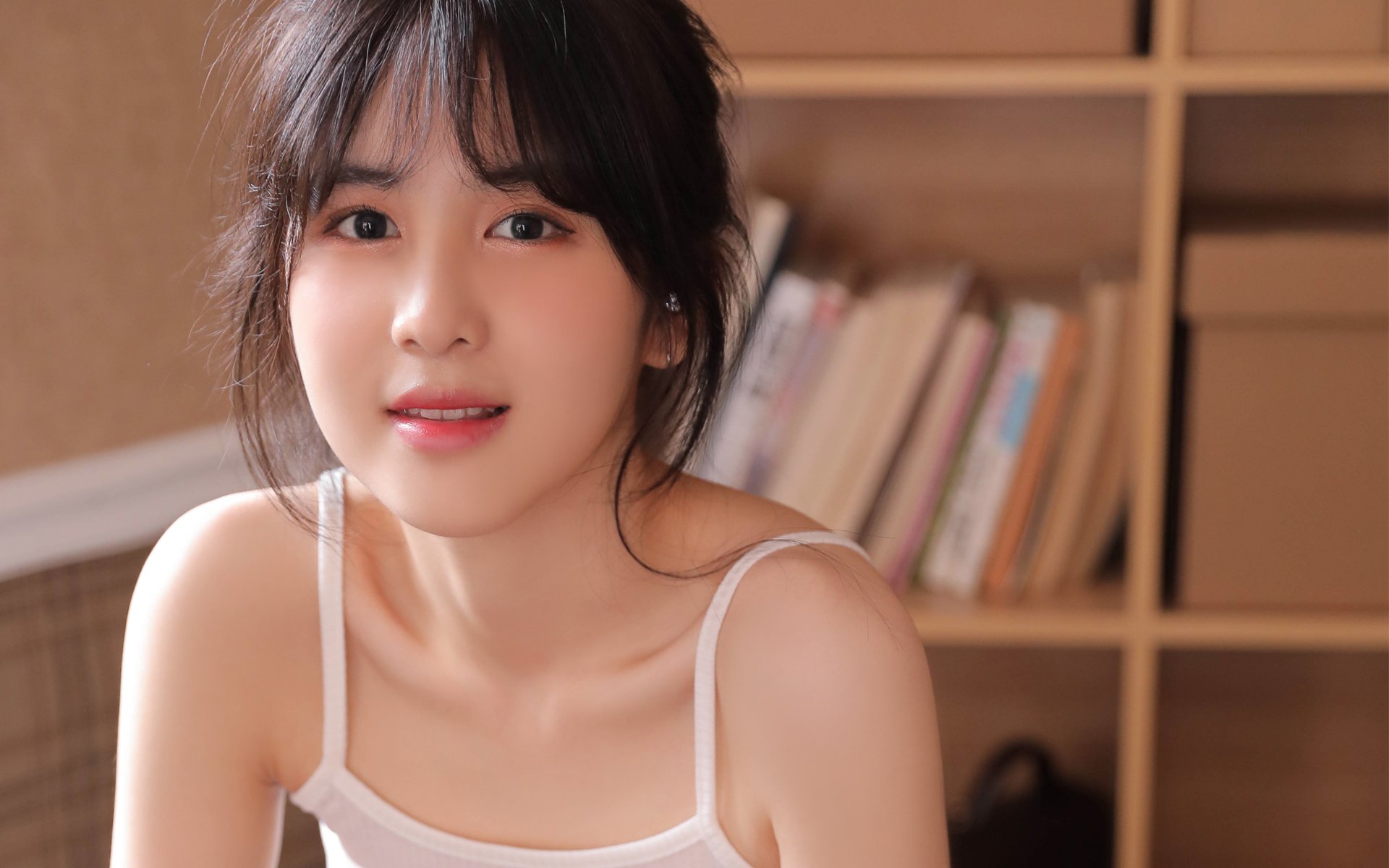 熊猫体育全站-庞蒂赛场表现引发媒体关注，庞蒂设计作品